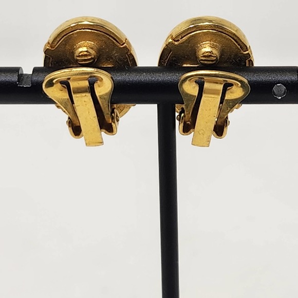 Prevost Roman Art Gold Tone Oval Clip On Earrings Latin Love Conquers All - Picture 4 of 6